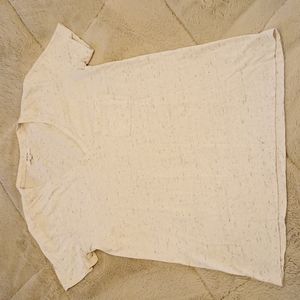 Madewell cream v-neck t-shirt size XS.
